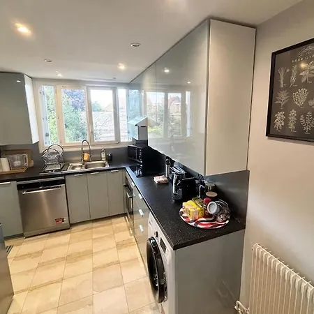 Apartment Chaleureux Avec Balcon -